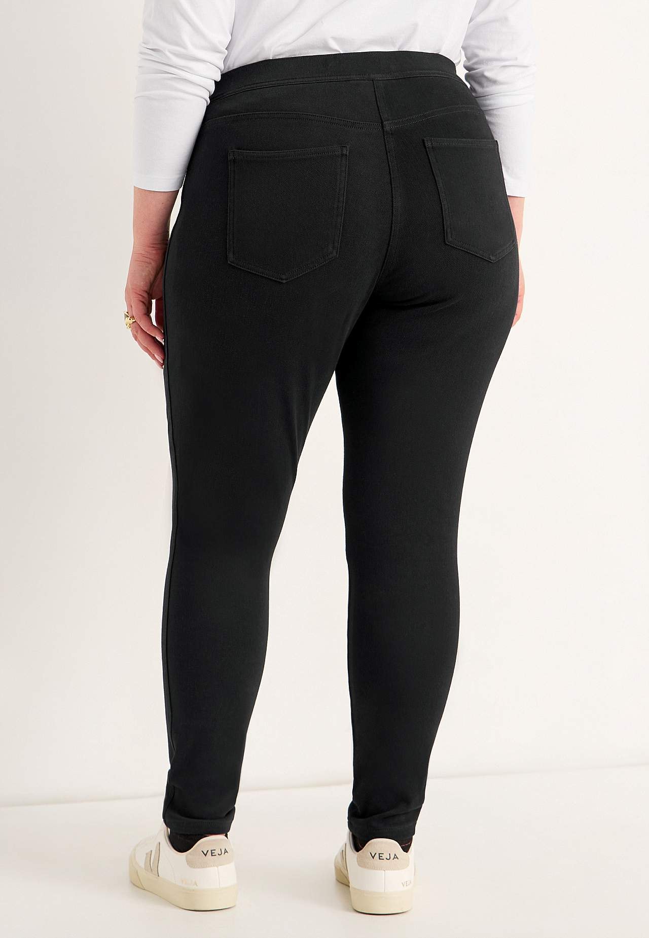 Stretchy leggings