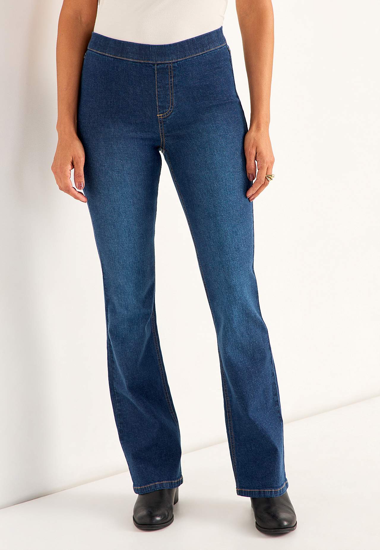 Stretchy jeggings med bootcut