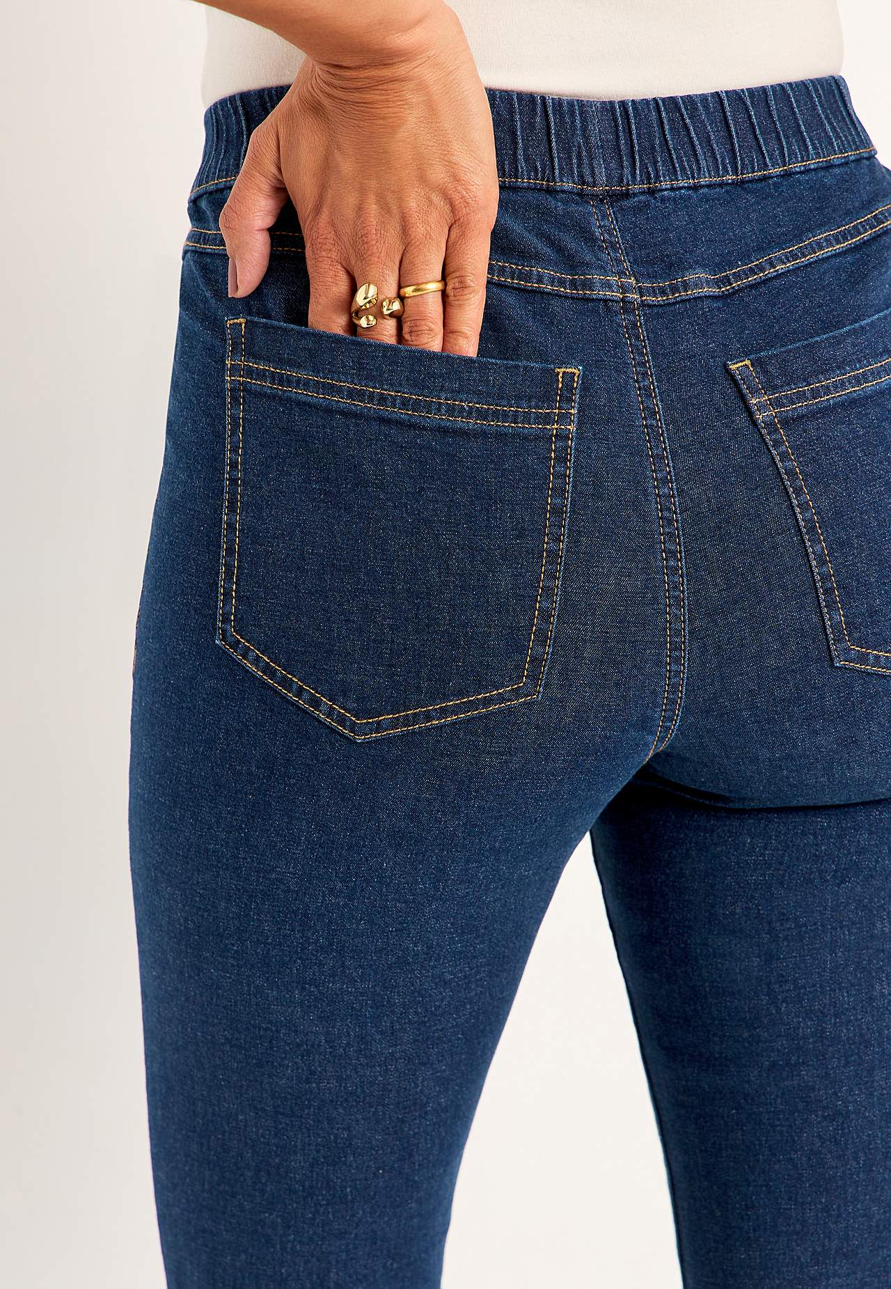 Stretchy jeggings med bootcut