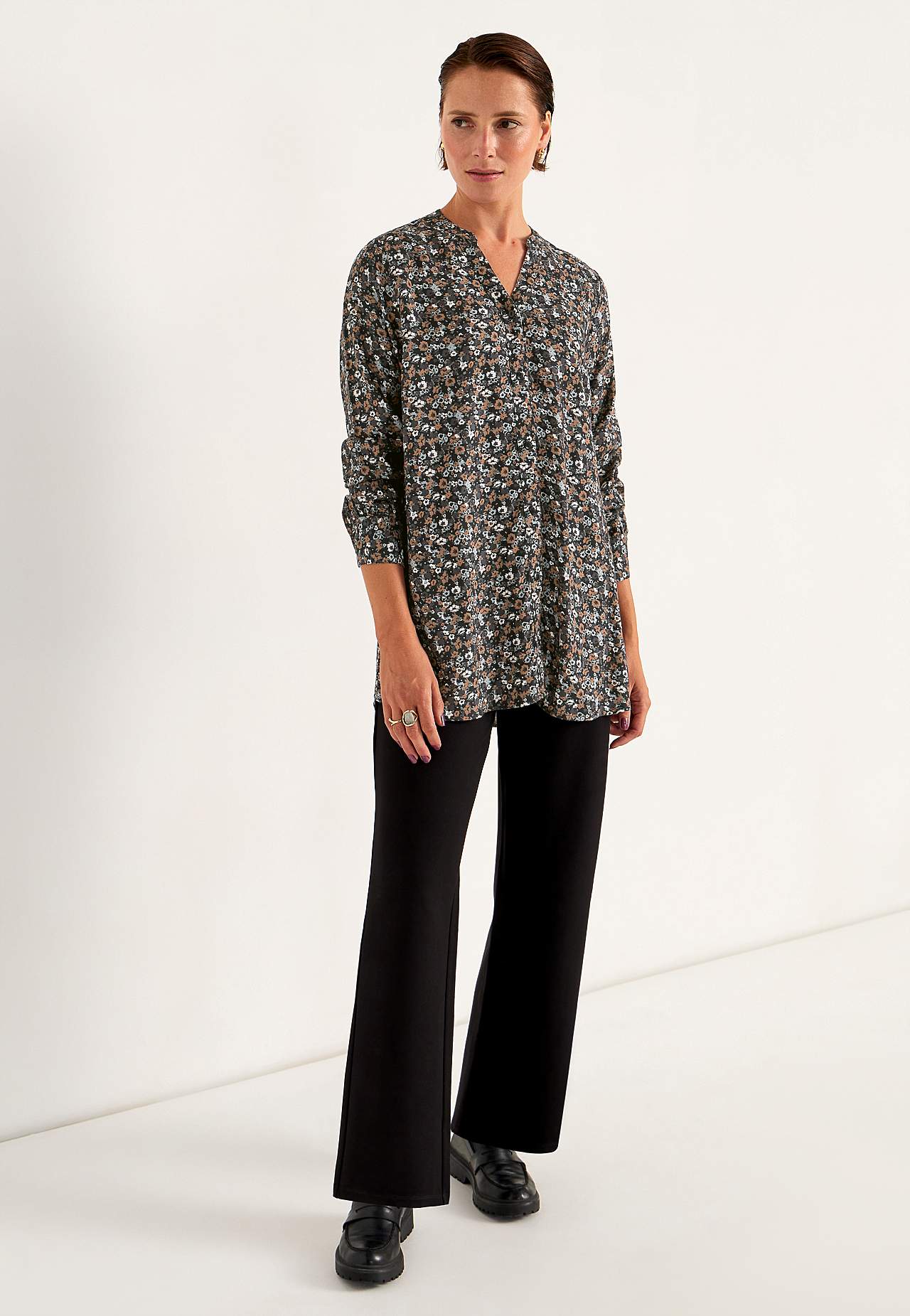 Vevet tunika med knapper