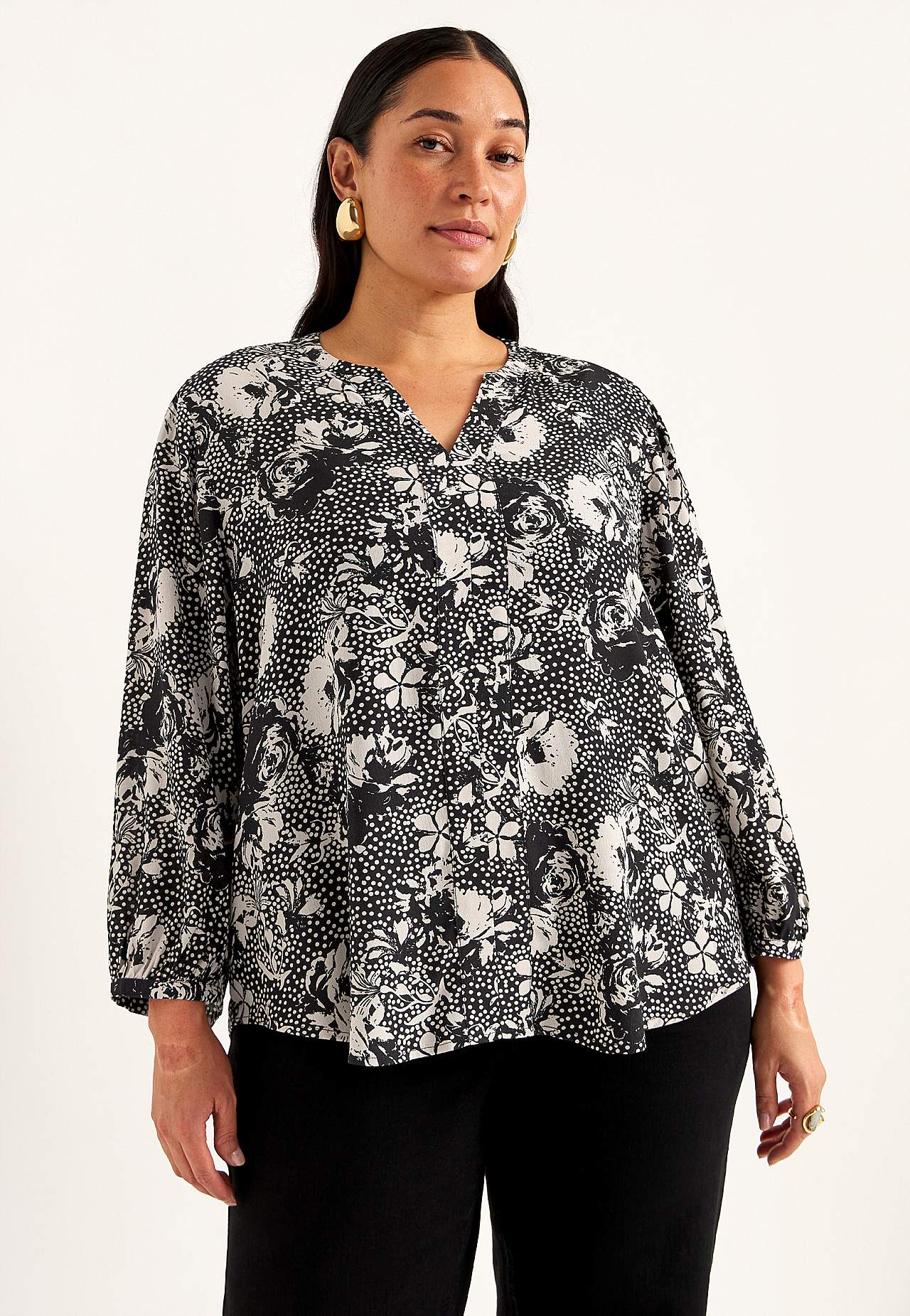 Vevet, mønstret bluse