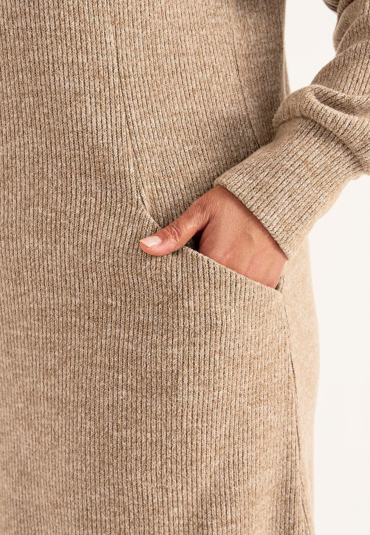 Supermyk kjole med lommer Beata