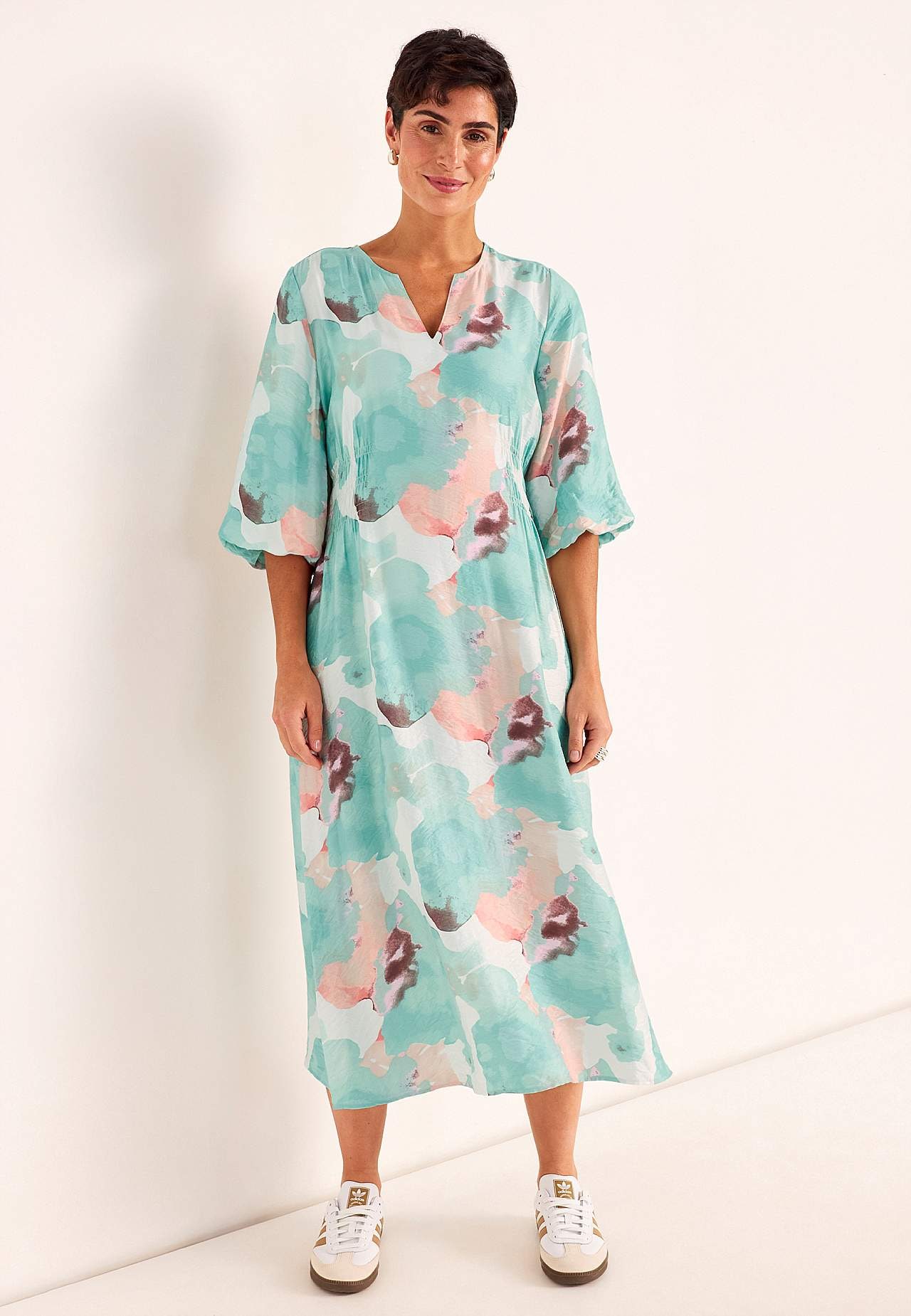 Kjole med fôret pufferme