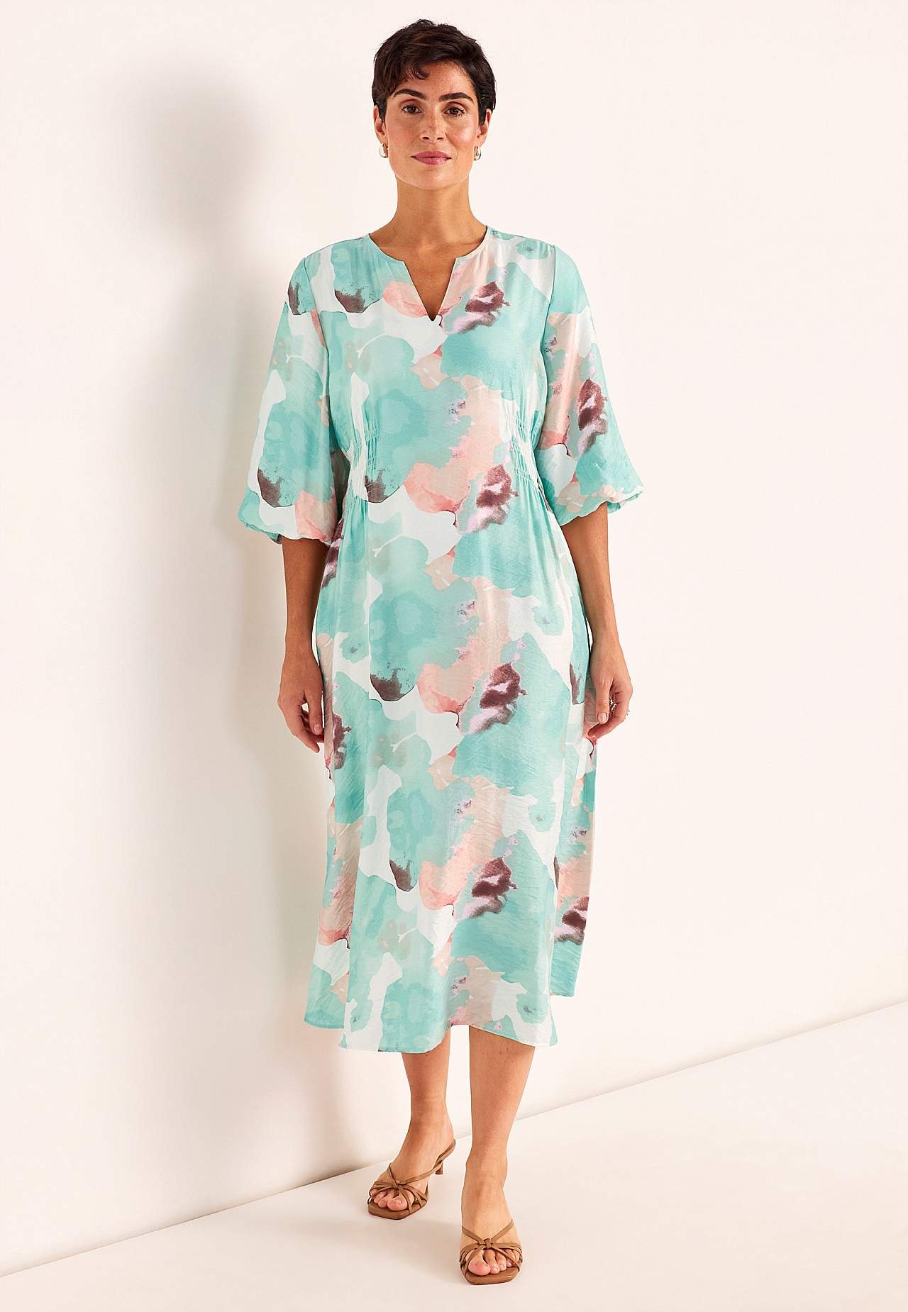 Kjole med fôret pufferme