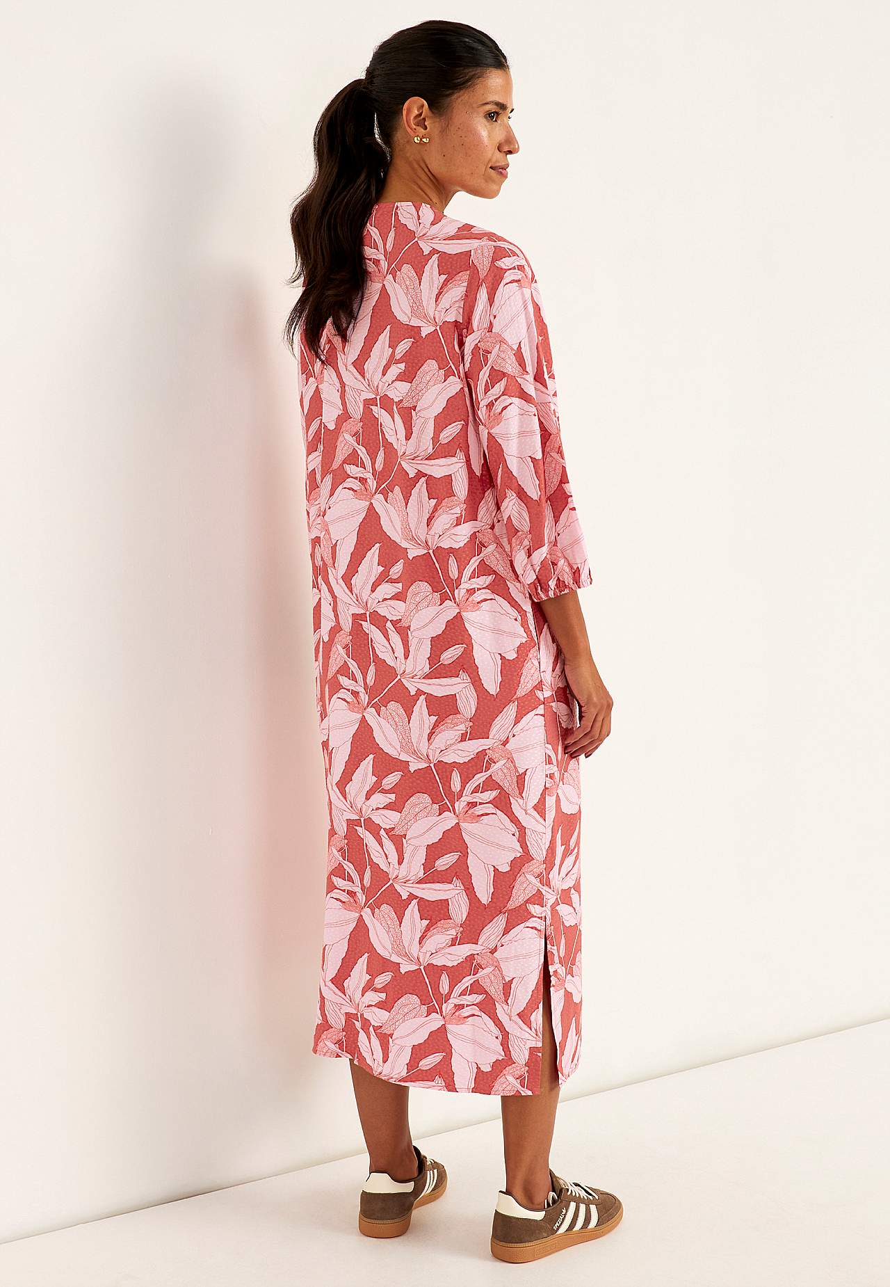 Vevet kjole med lommer