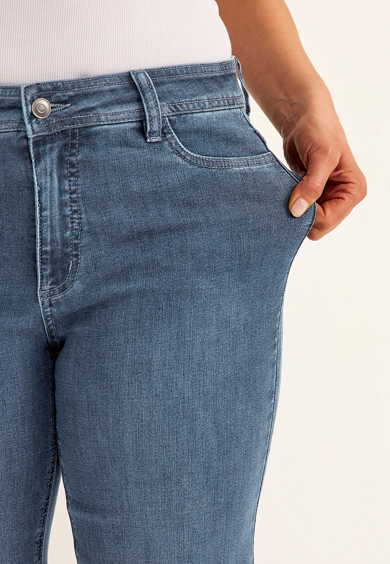 Vide jeans i superstretch denim Sara