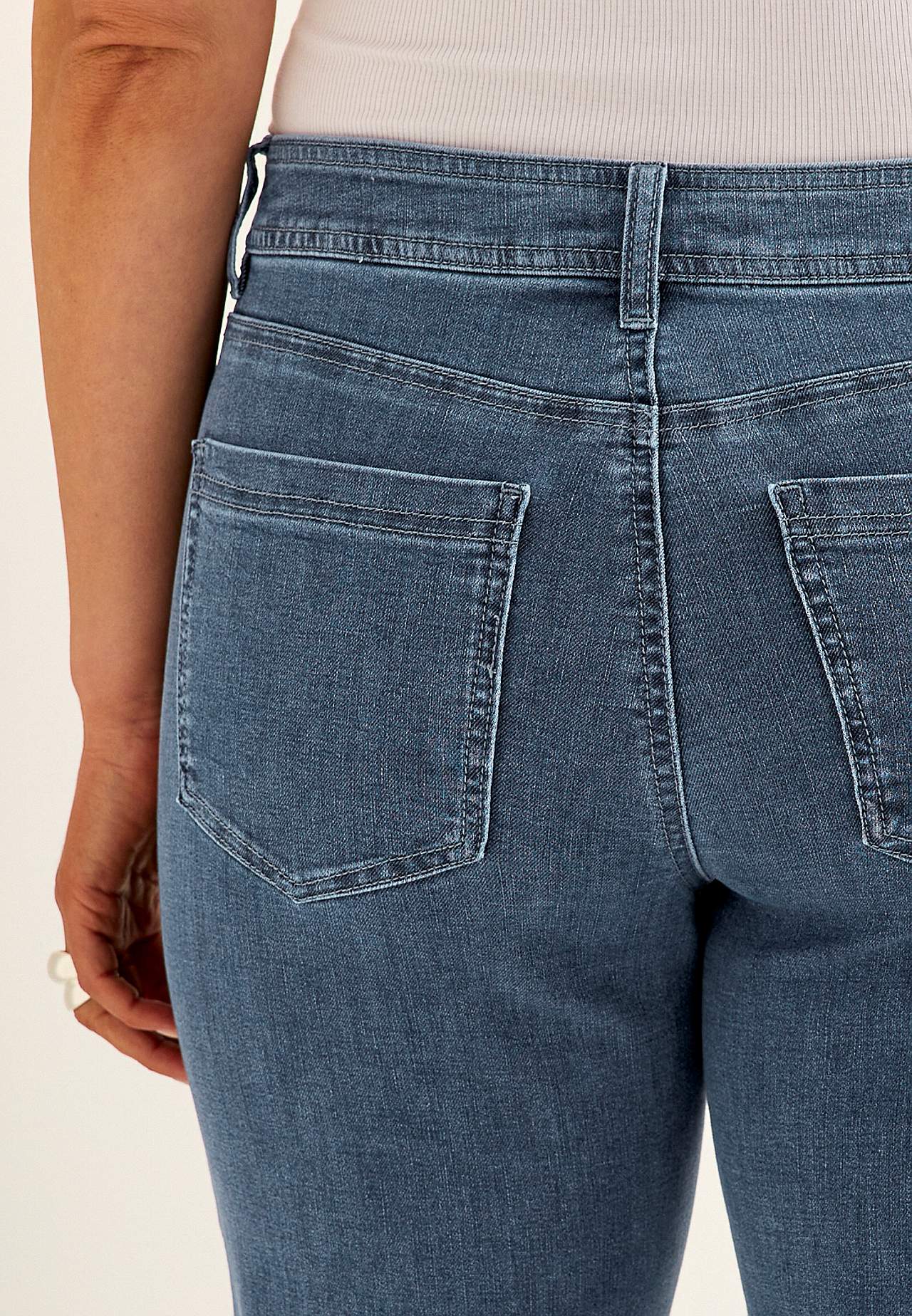 Vide jeans i superstretch denim Sara