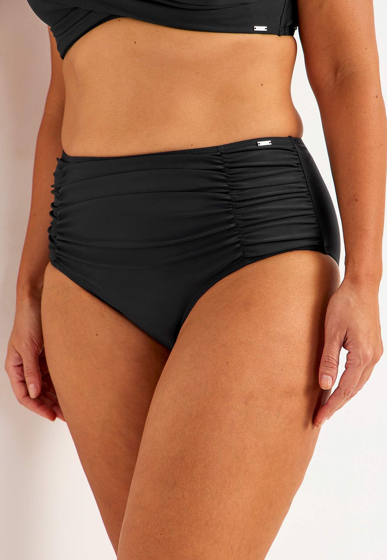 Bikiniunderdel med høy midje