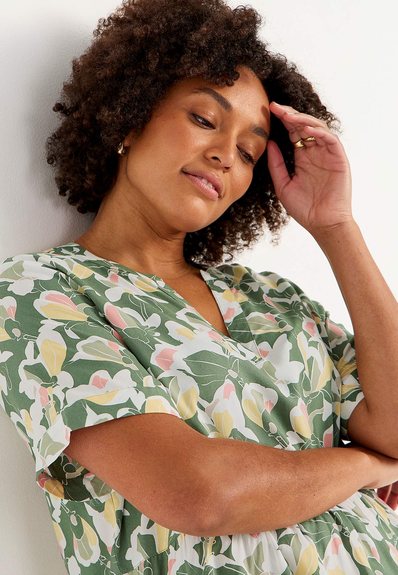 Viskosekjole med volang