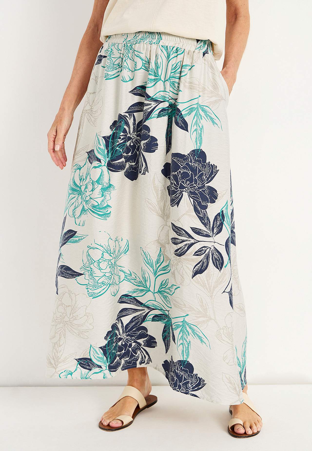 Blomstret skjørt med lommer