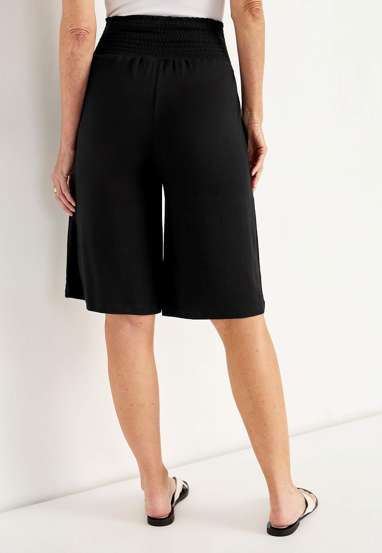 Knelang shorts med lommer