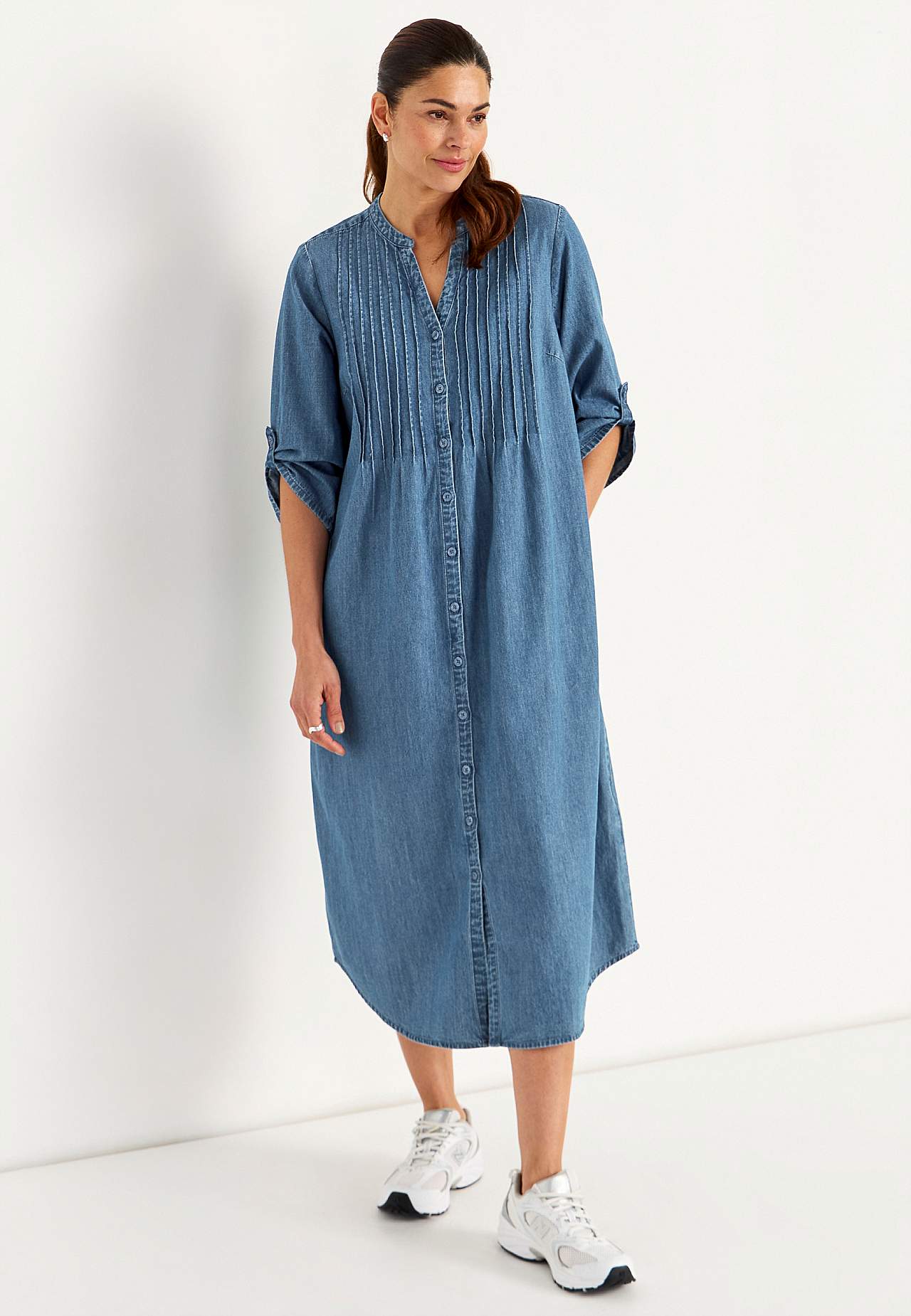 Denimkjole i lett denim med lommer