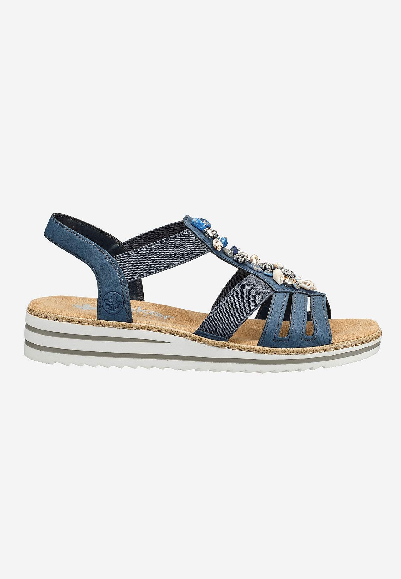 Sandaler med dekorative skjell og steiner