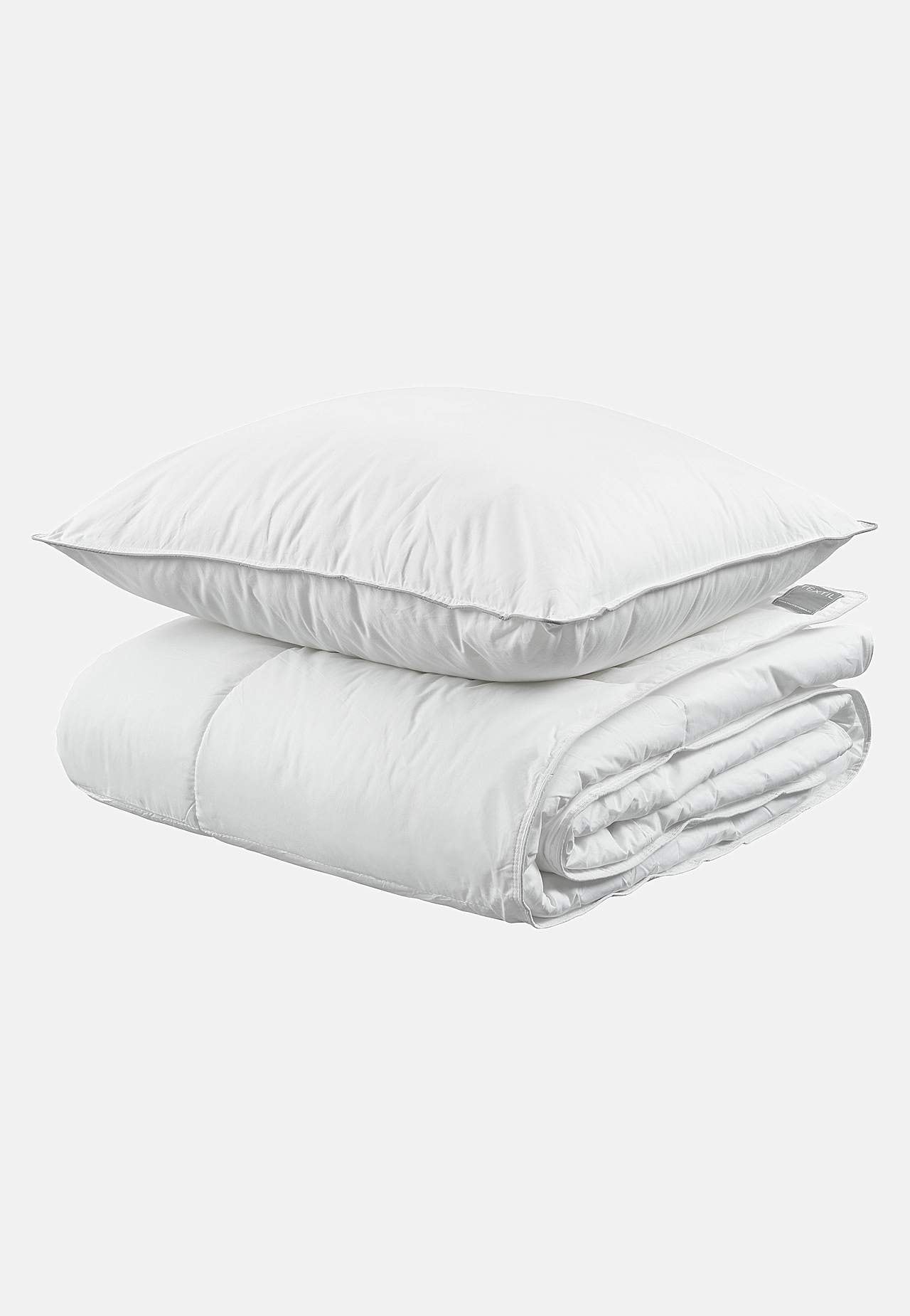 Sengesett med dyne og pute medium
