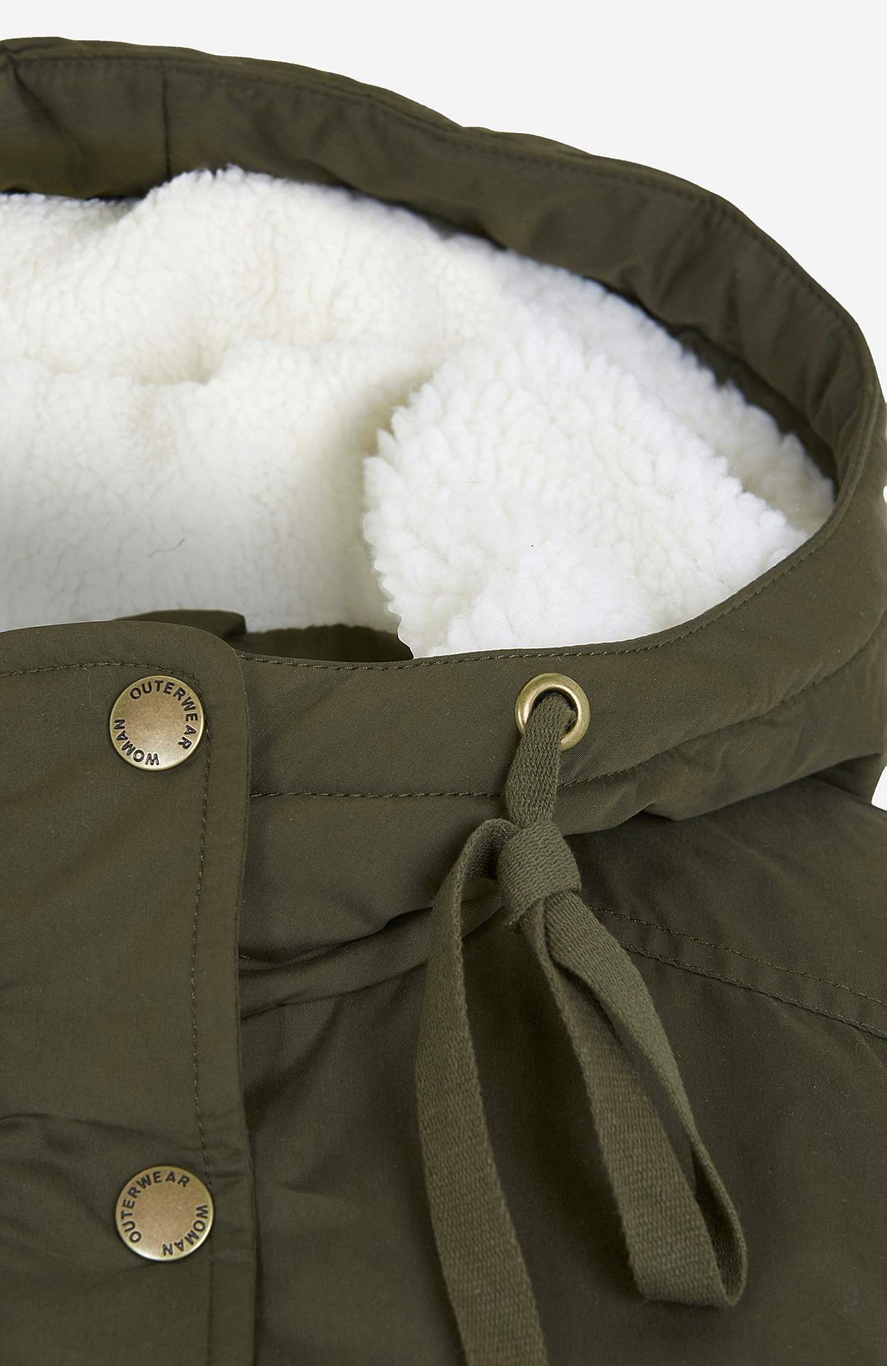 Parkas med fôret med lo hette