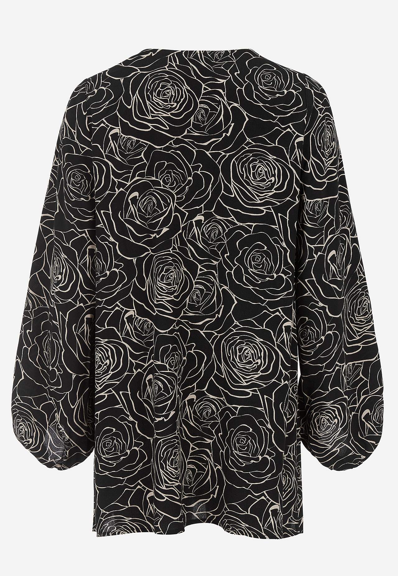 Bluse i viskose med et blomstermønster