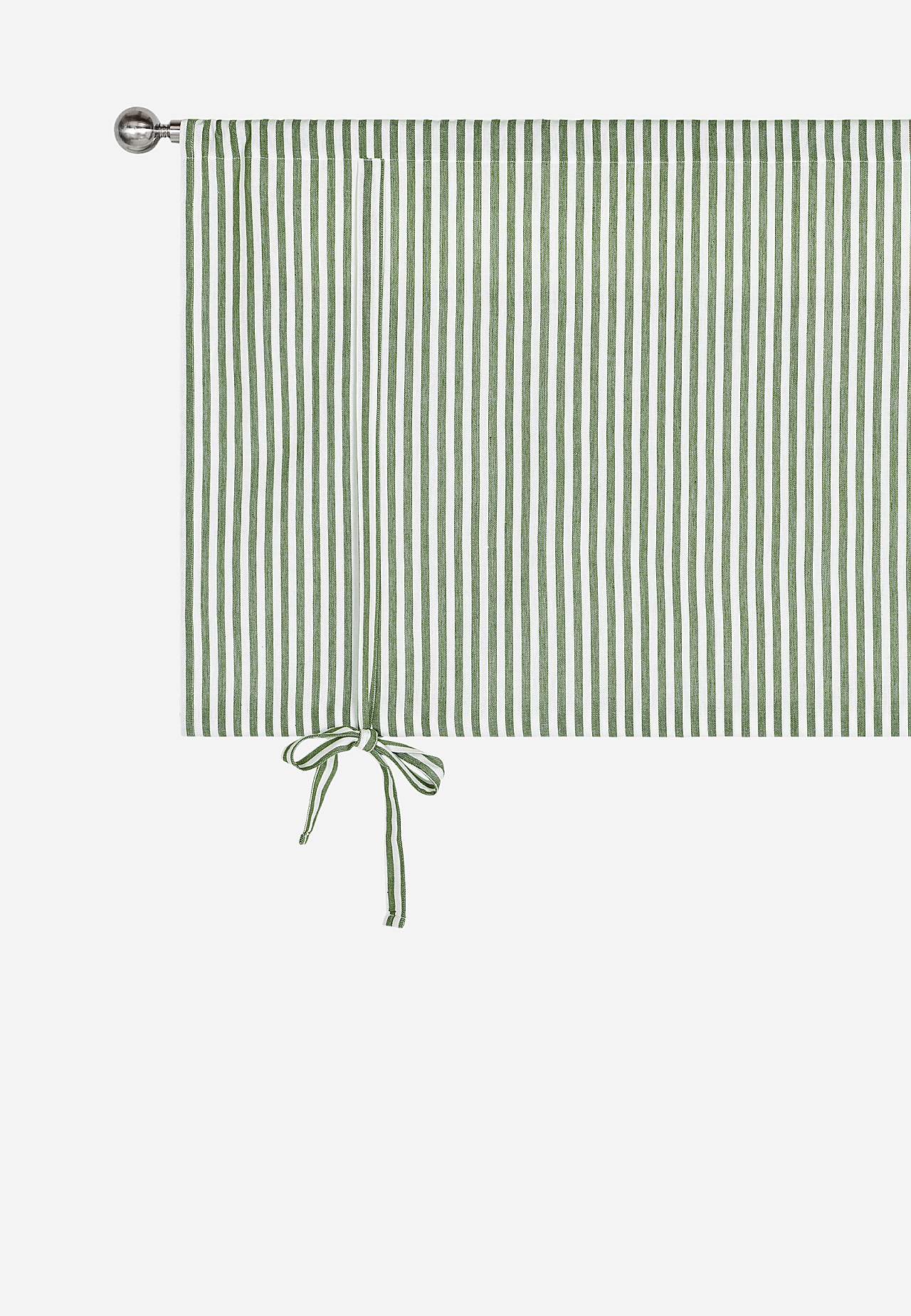 Vevet, stripete liftgardin