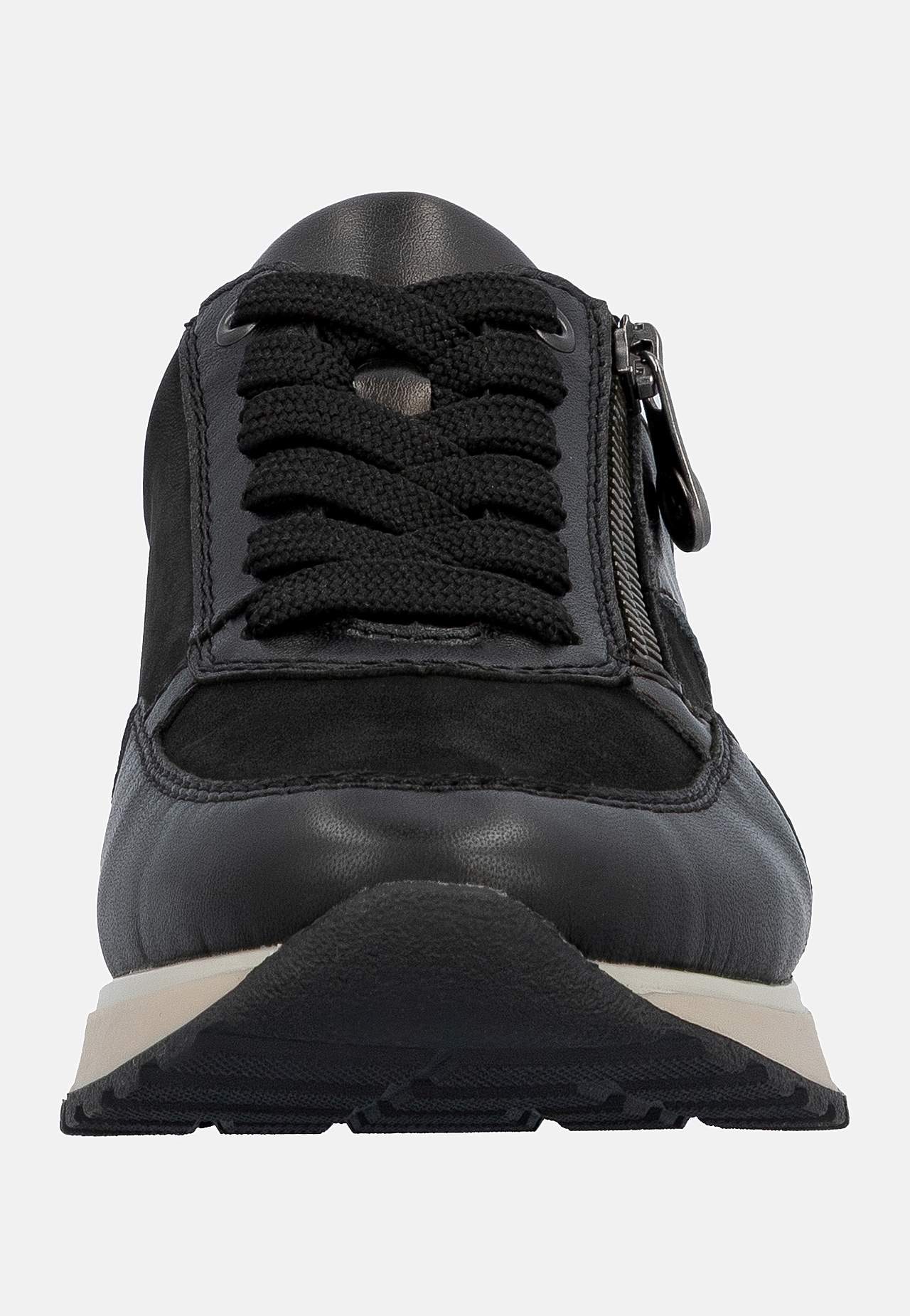 Komfortable sneakerser i skinn