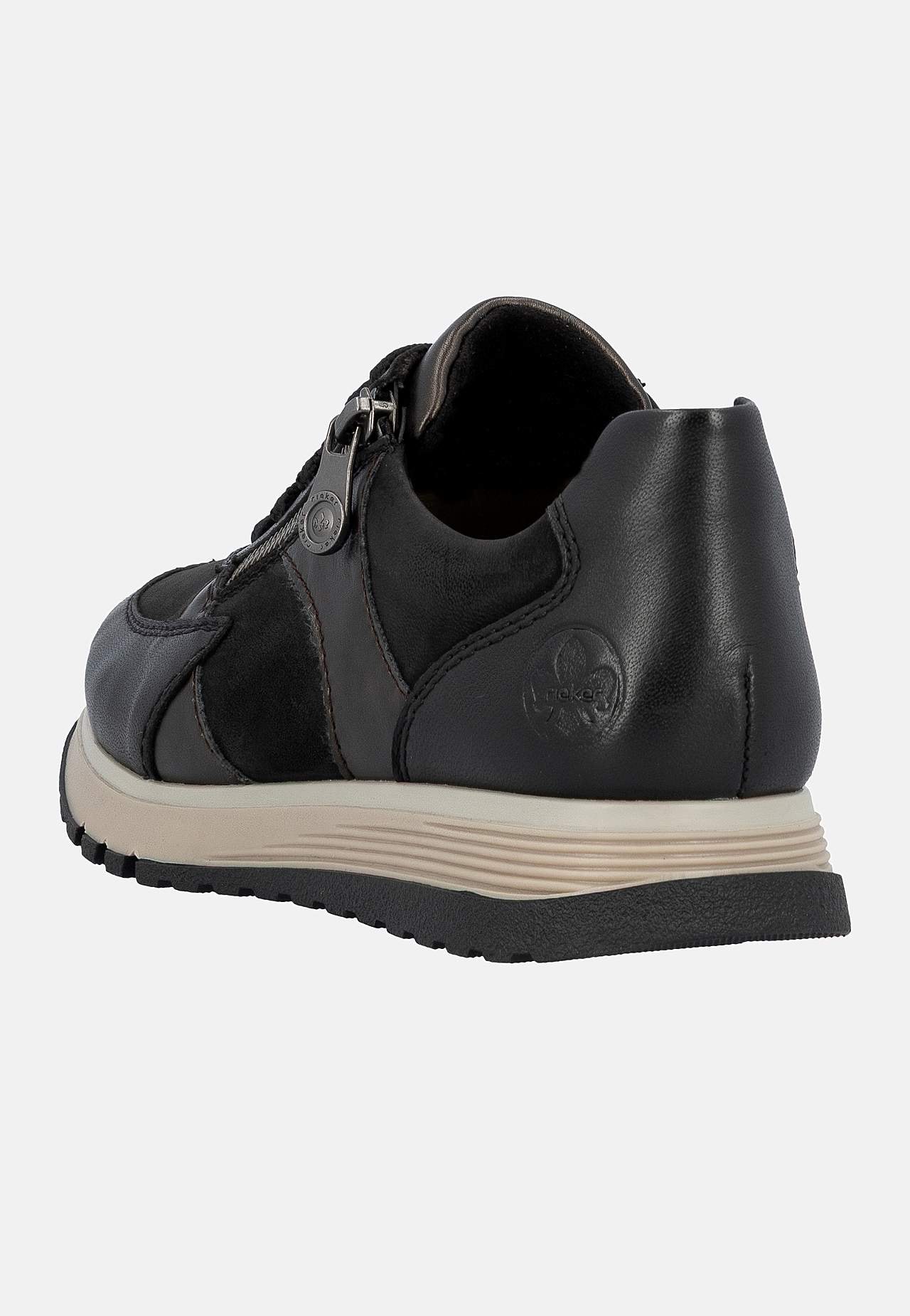 Komfortable sneakerser i skinn