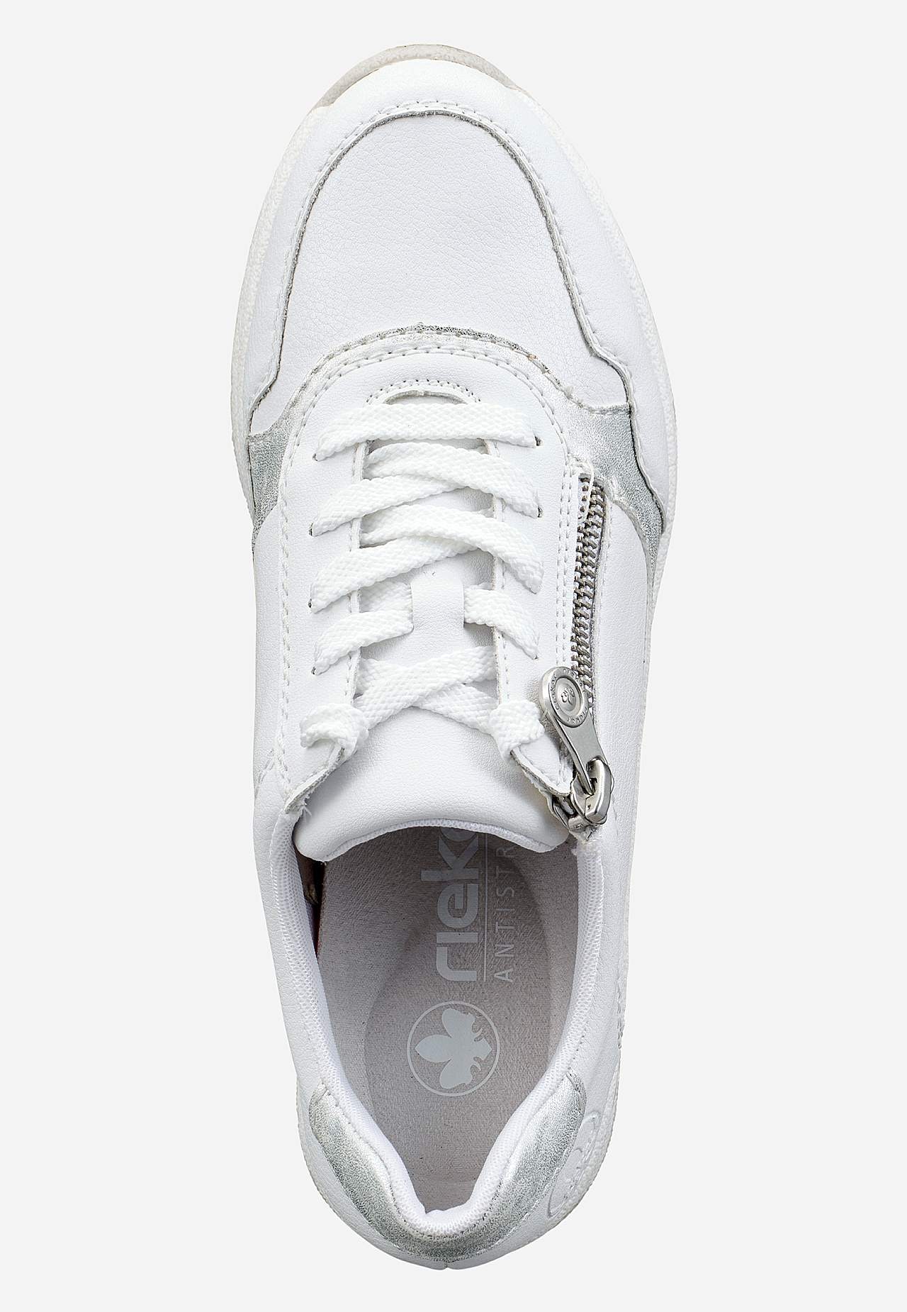 Sneakerser i skinn