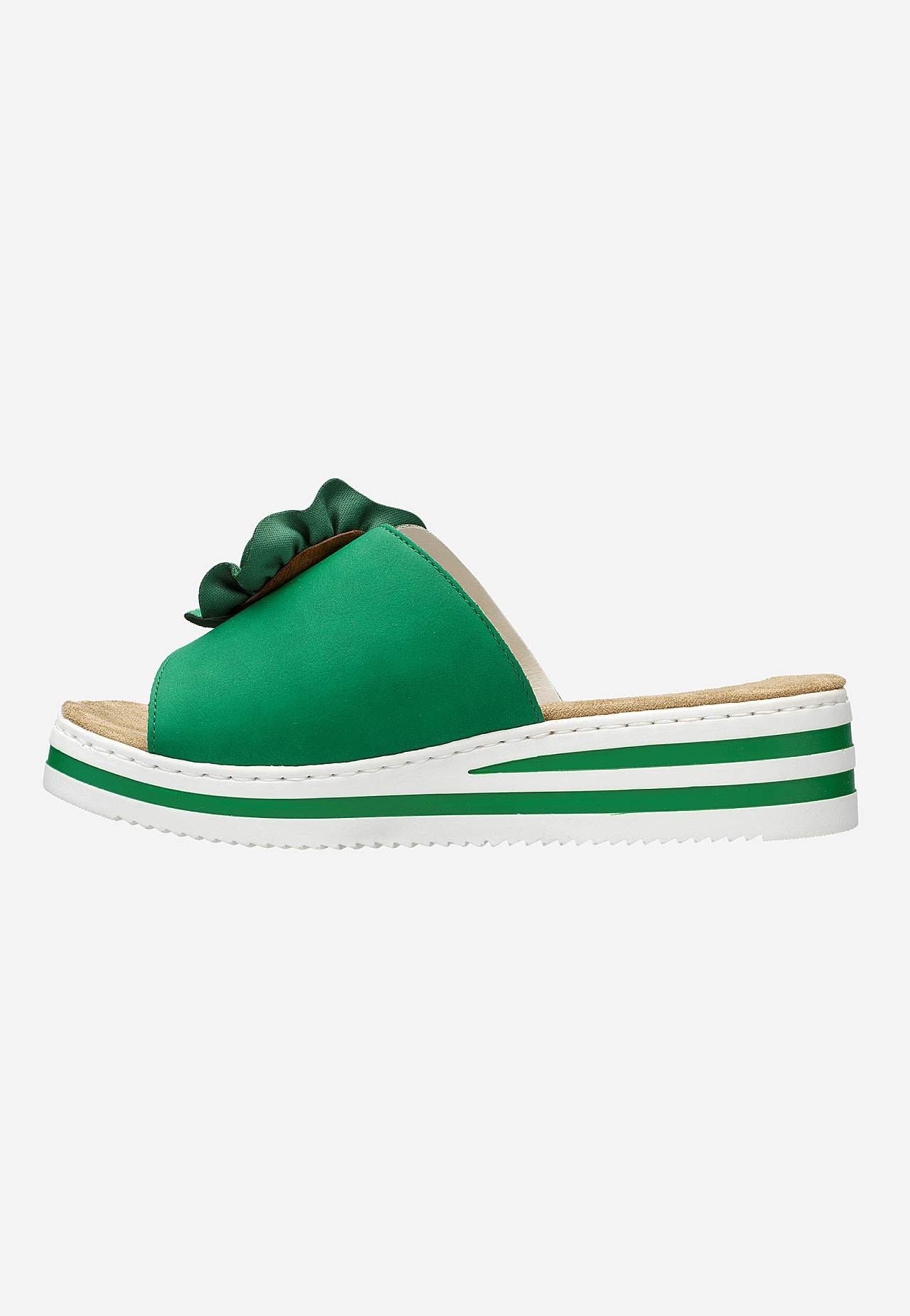 Sandal med kilehæl