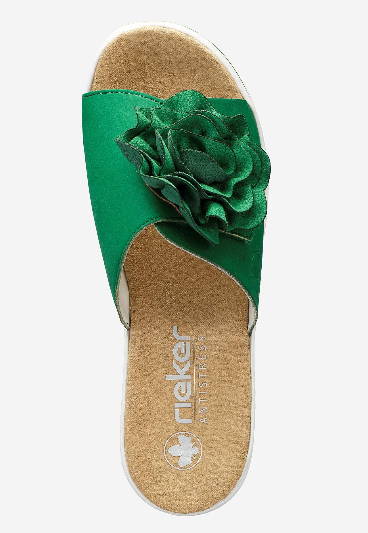 Sandal med kilehæl