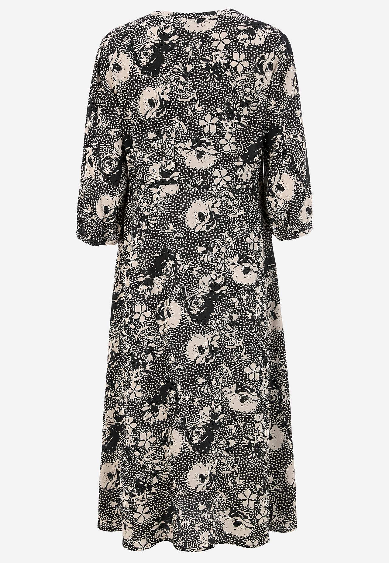 Kjole i viskose med et blomstermønster