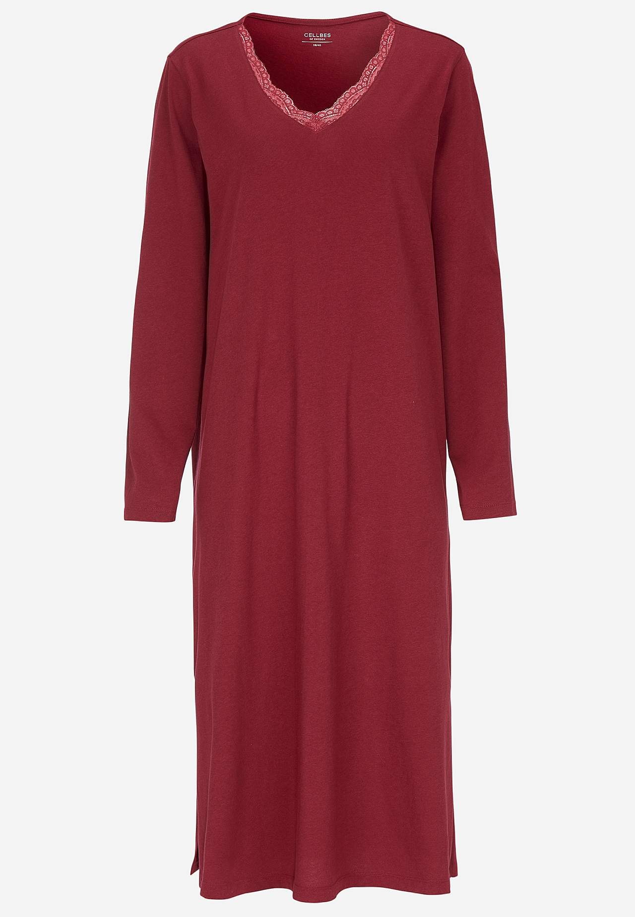 Lang nattkjole med blondekant