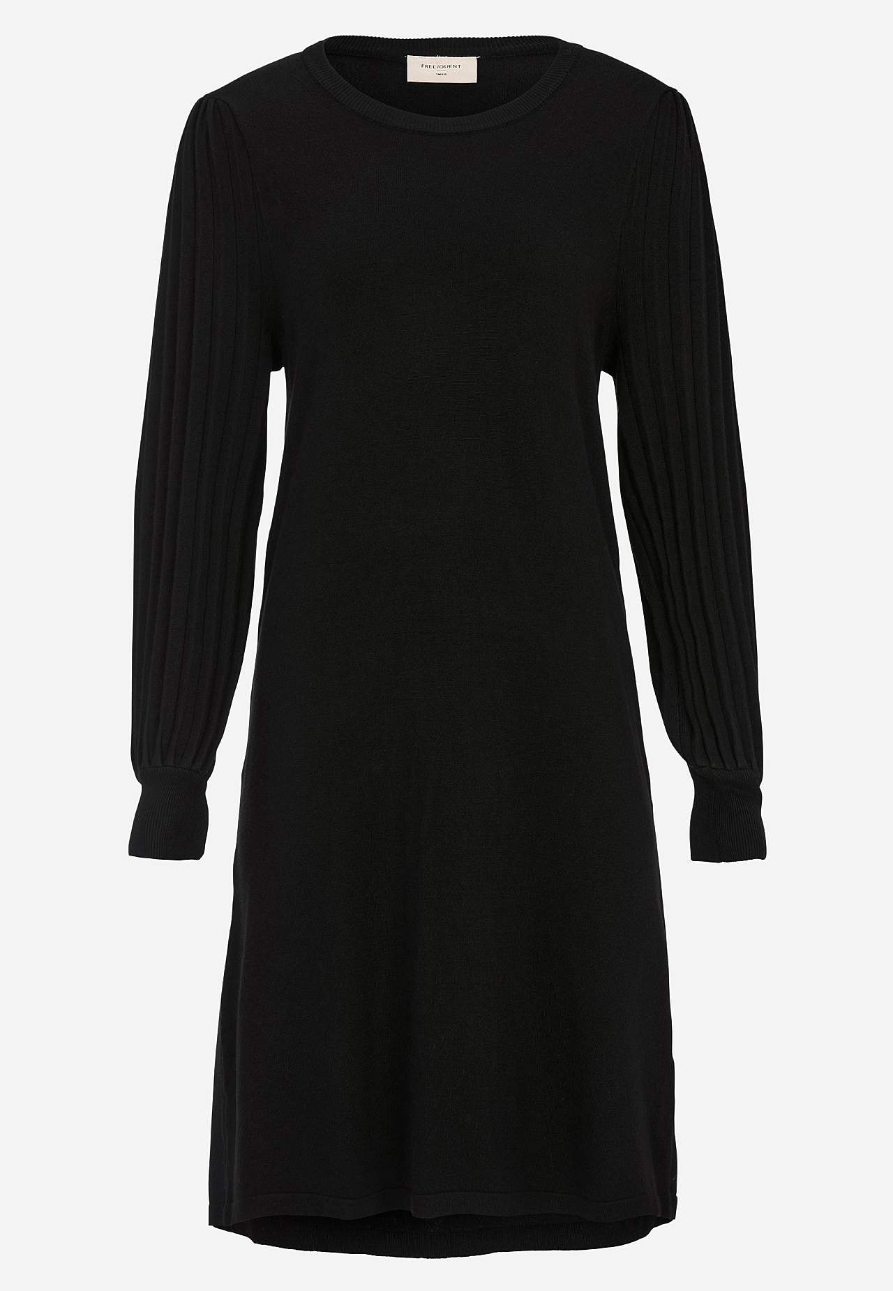 Finstrikket kjole med plisserte ermer