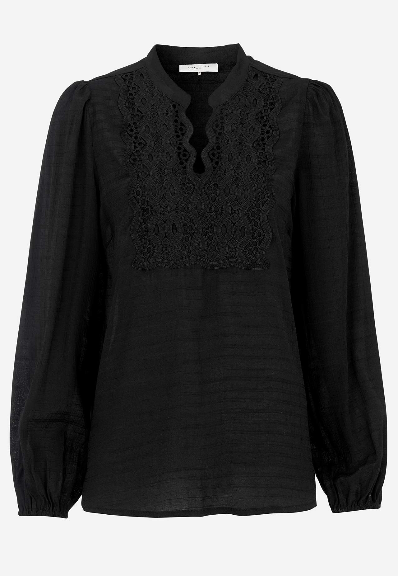Skir bluse med broderi